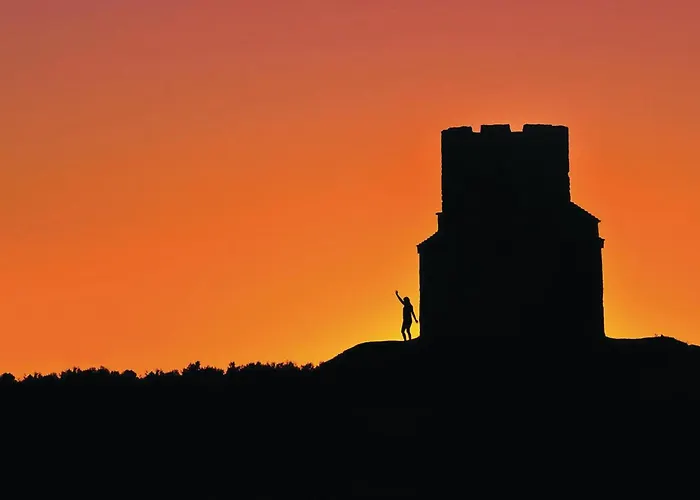 2 Bedroom Gorgeous In * Nin