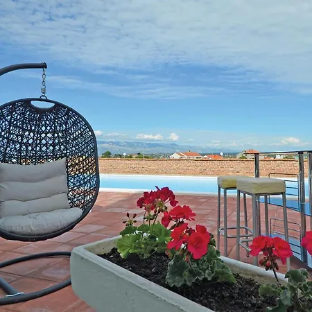 Apartamento 2 Bedroom Gorgeous In