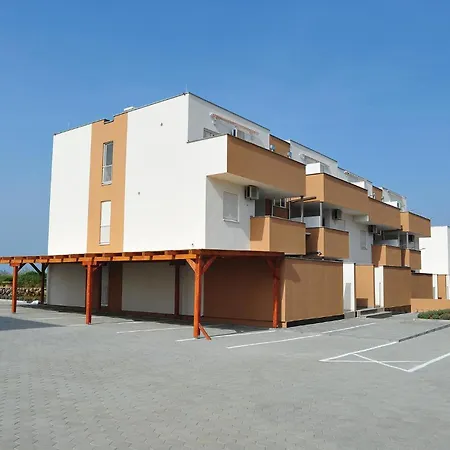 Apartment In With Wifi *