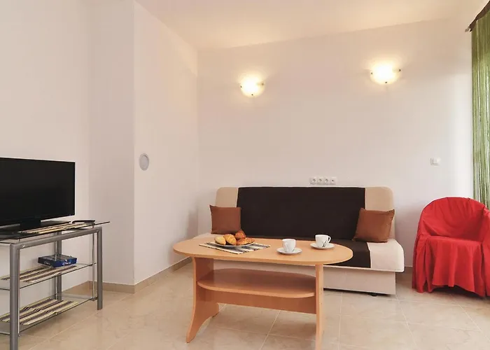 2 Bedroom Gorgeous In