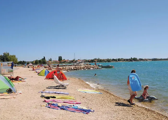 2 Bedroom Gorgeous In Nin